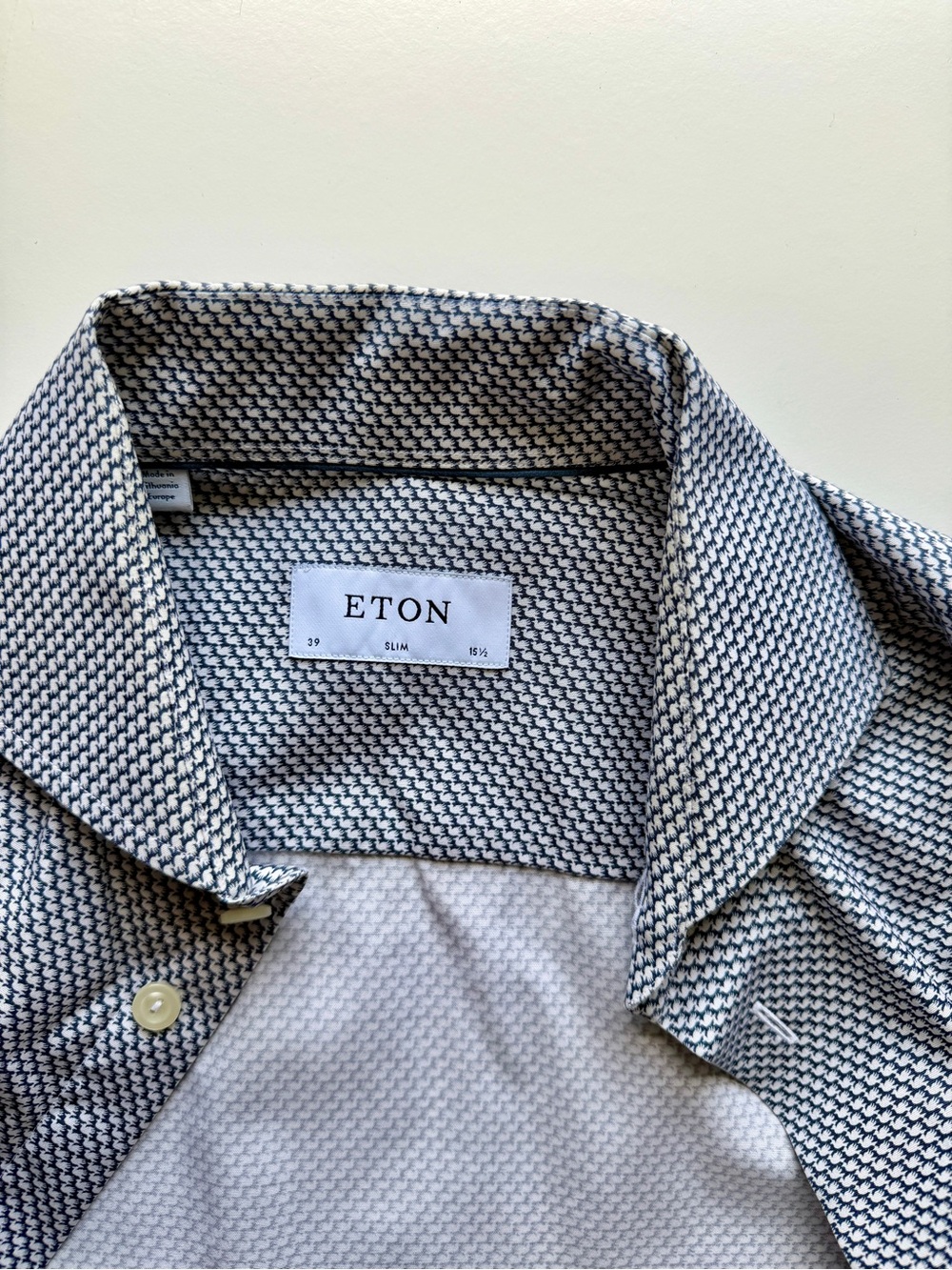 Eton Slim Fit Navy and White Patterned Slim Fit Dress Shirt size 15 1/2